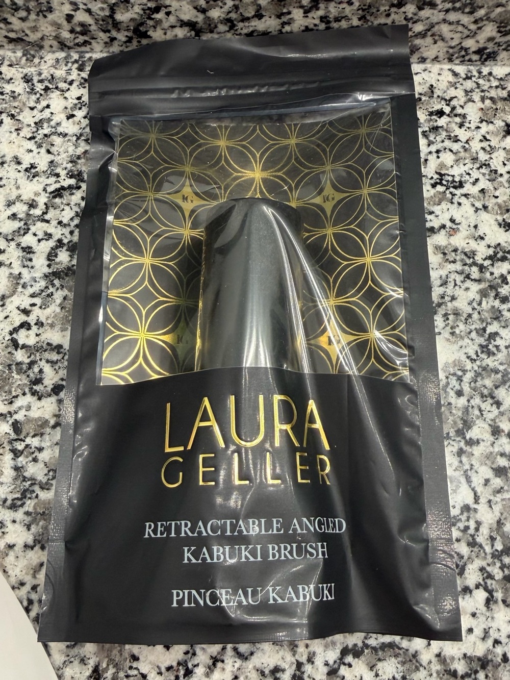 NEW Laura Geller Retractable Angled Kabuki Brush